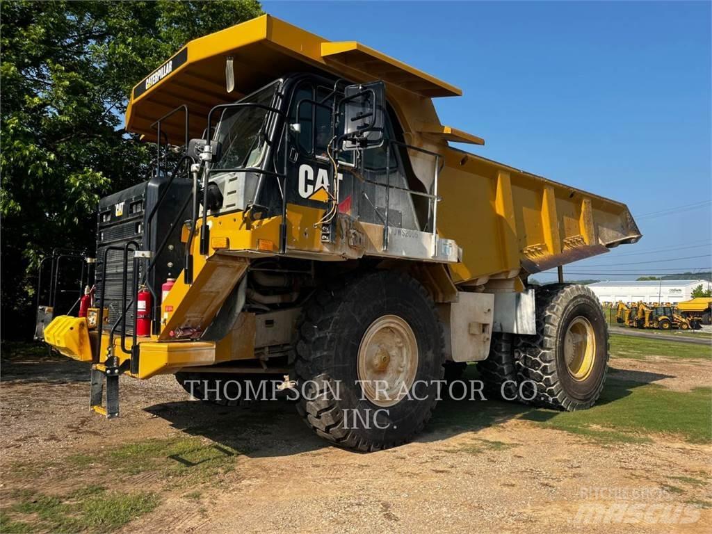 CAT 773G Dumper - Knickgelenk