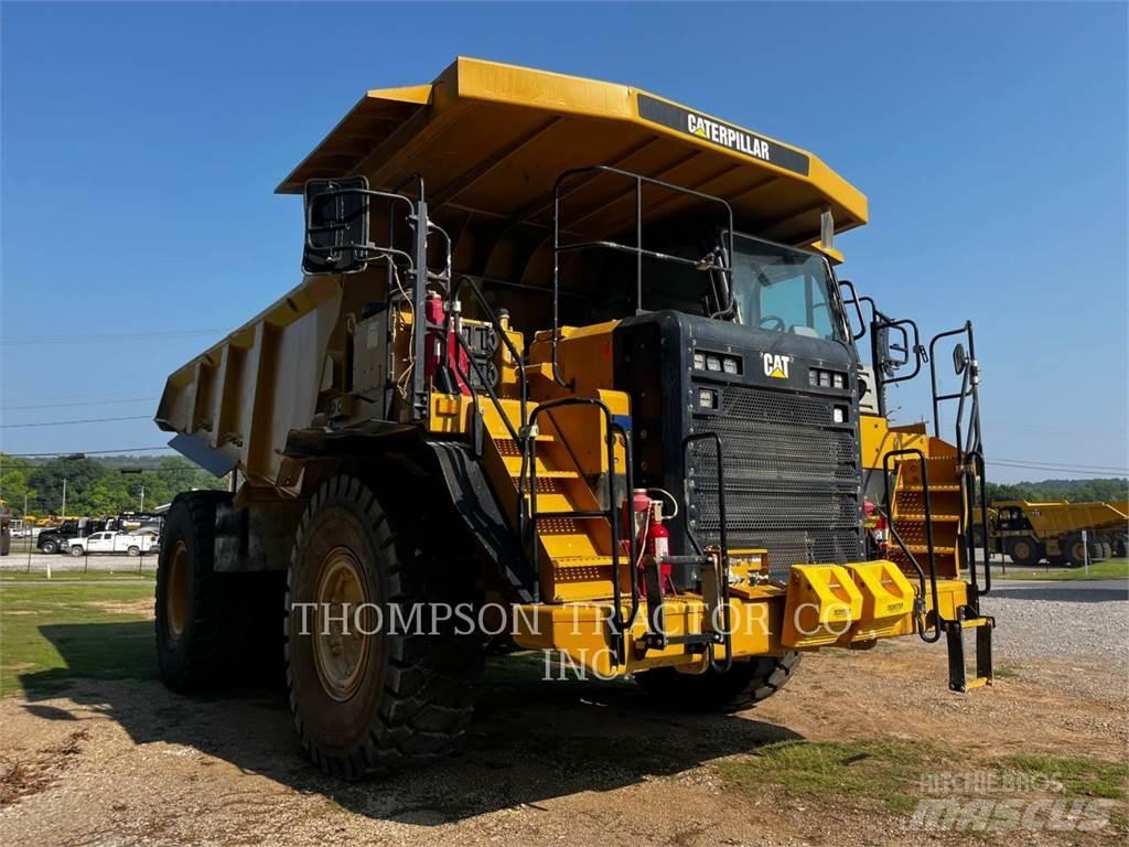 CAT 773G Dumper - Knickgelenk