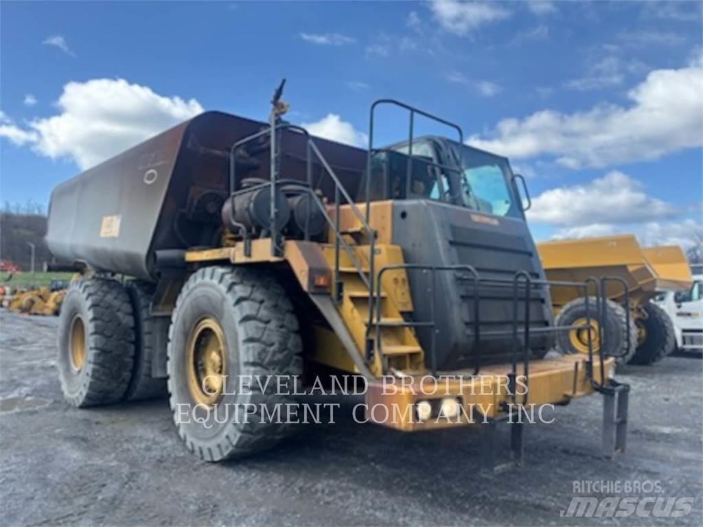 CAT 775F Wassertanker