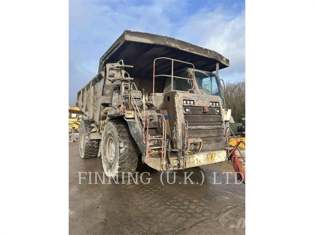 CAT 775G Dumper - Knickgelenk
