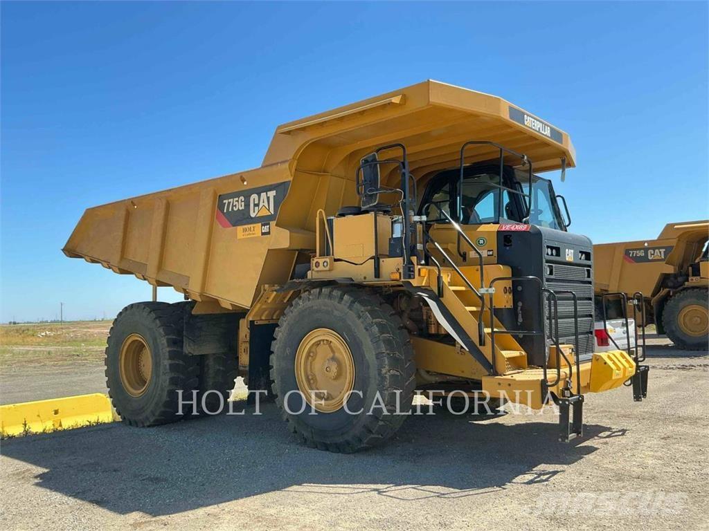 CAT 775G Dumper - Knickgelenk