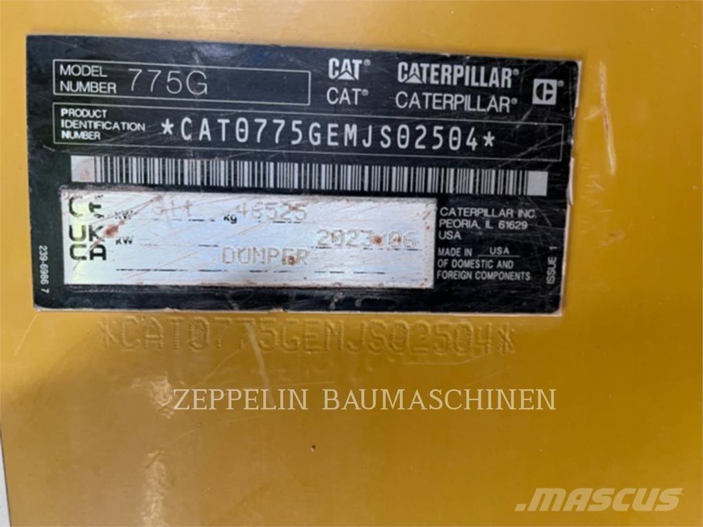 CAT 775G Dumper - Knickgelenk
