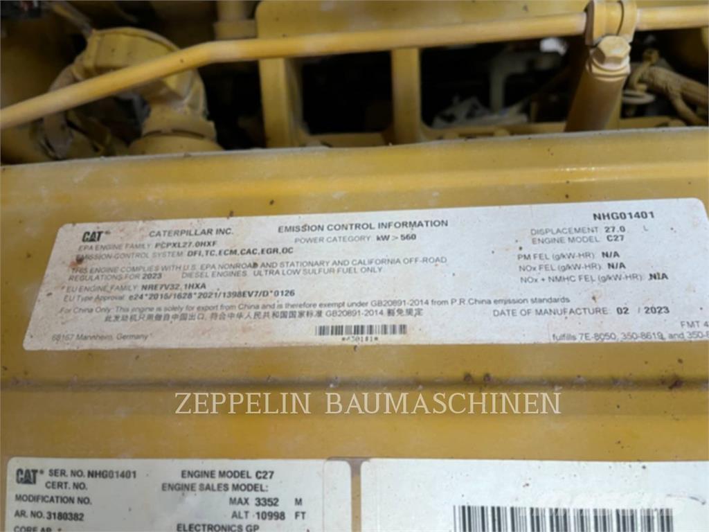 CAT 775G Dumper - Knickgelenk