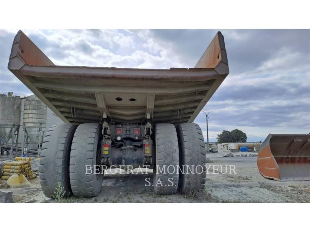 CAT 777F Dumper - Knickgelenk