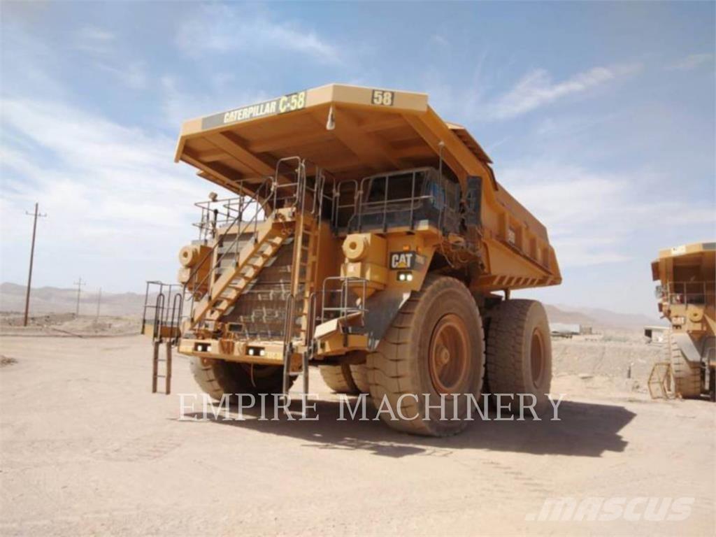 CAT 789 D Dumper - Knickgelenk