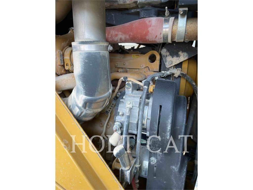 CAT 815 Erdbauwalzen