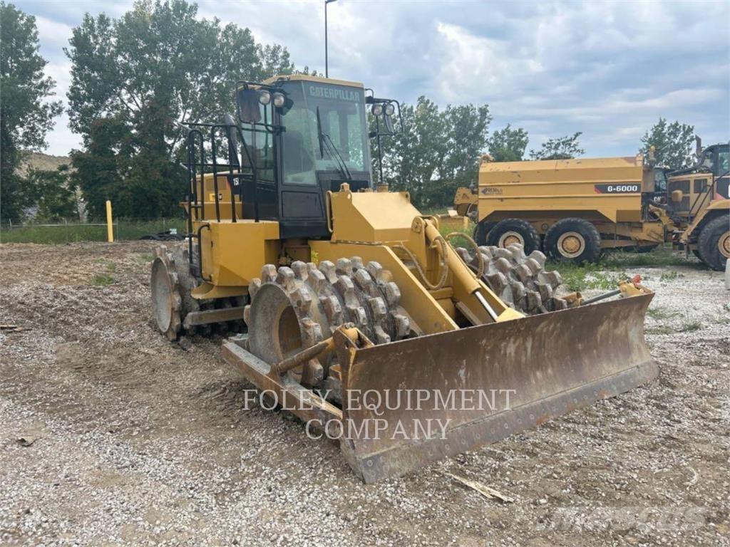 CAT 815F2 Erdbauwalzen