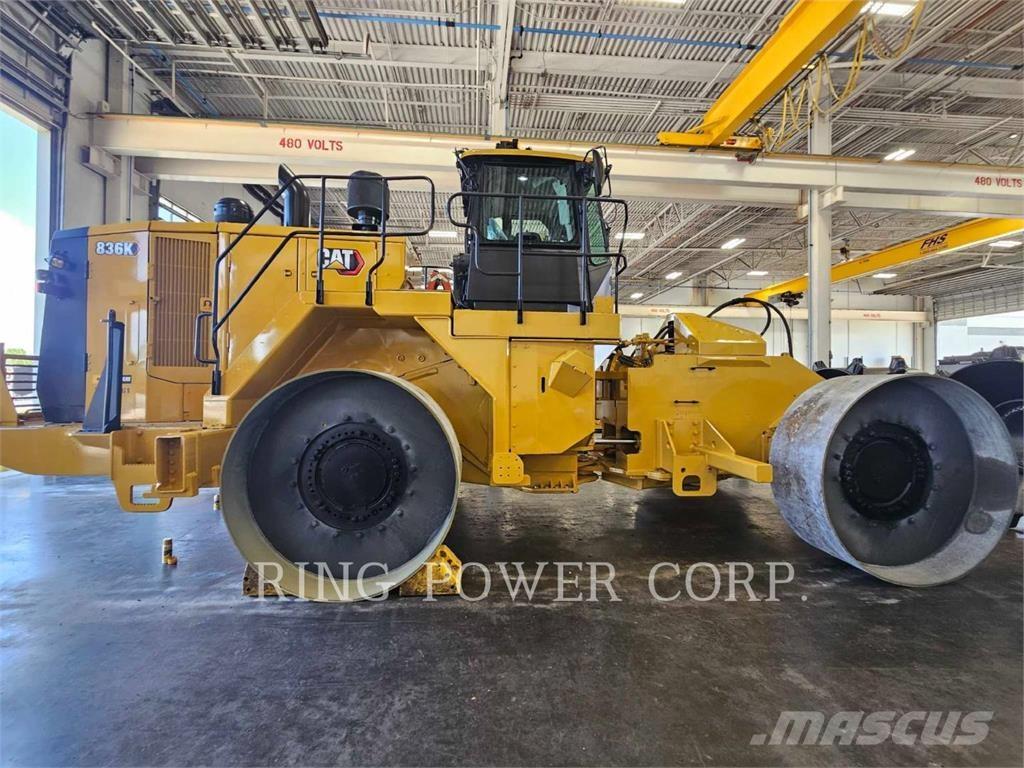 CAT 836K Erdbauwalzen