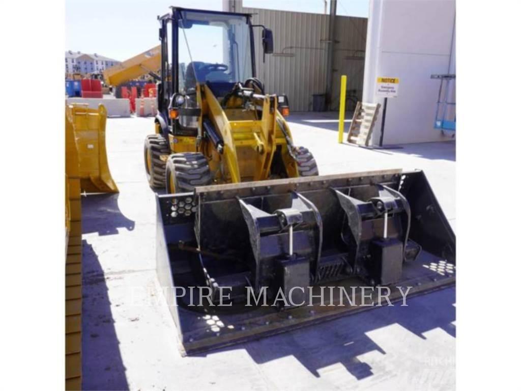 CAT 903 Radlader