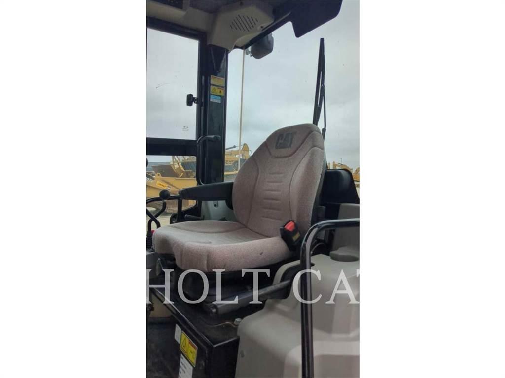CAT 903C Radlader