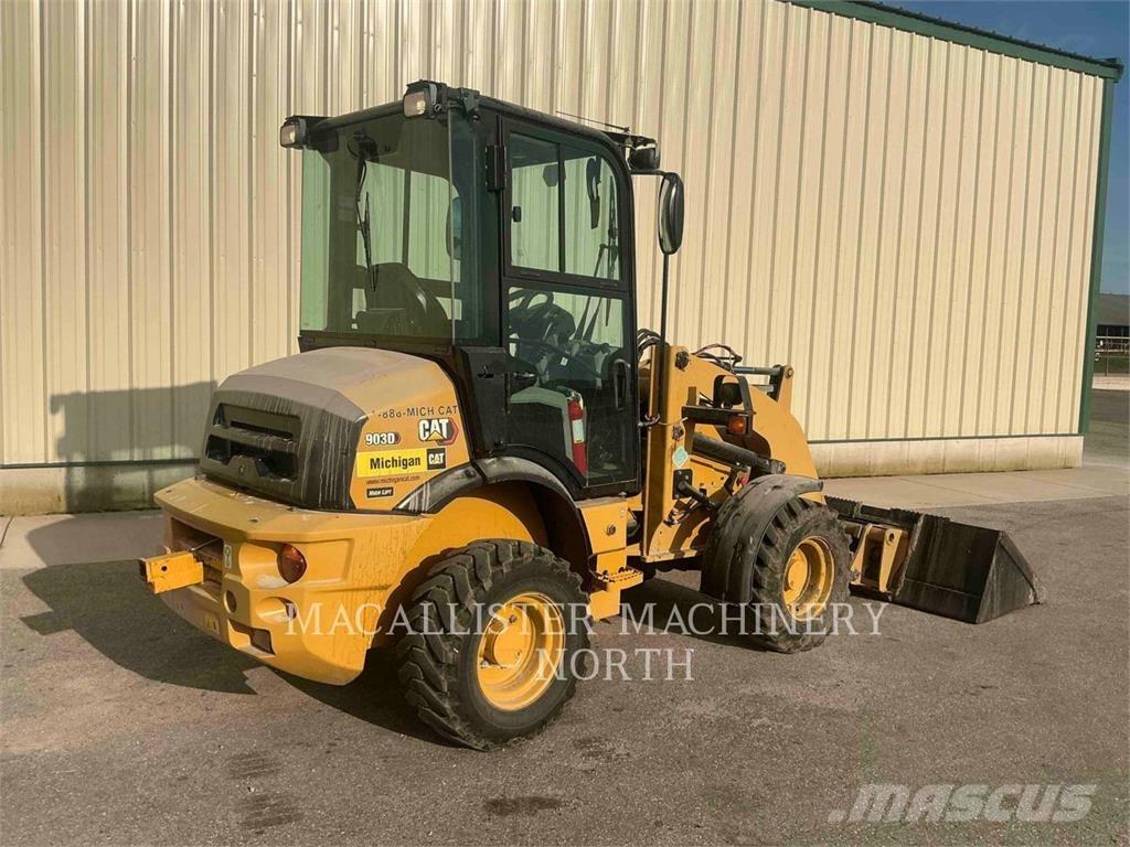 CAT 903D Radlader