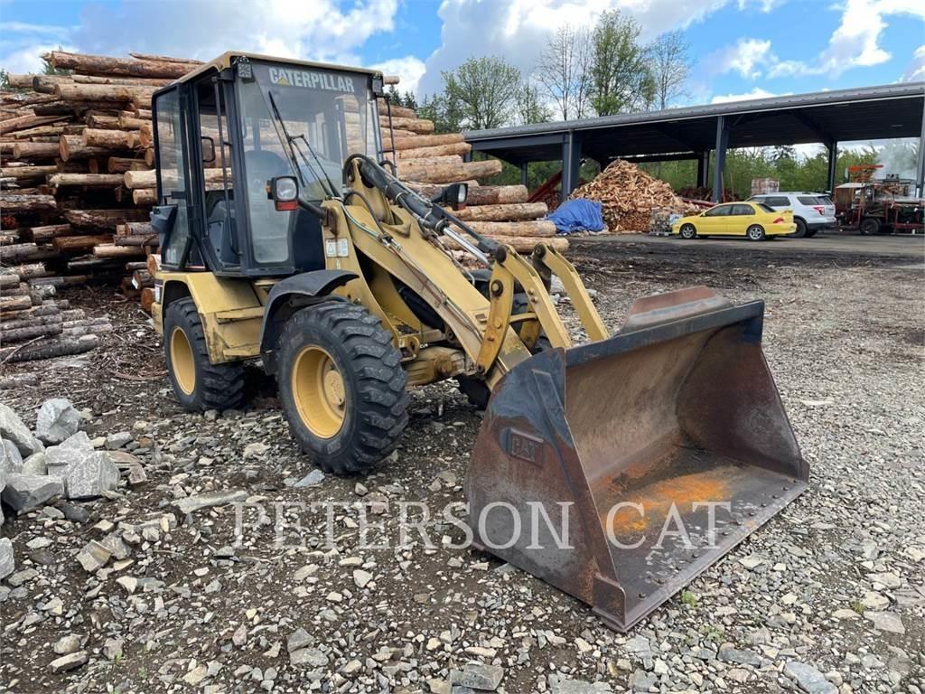 CAT 906 Radlader