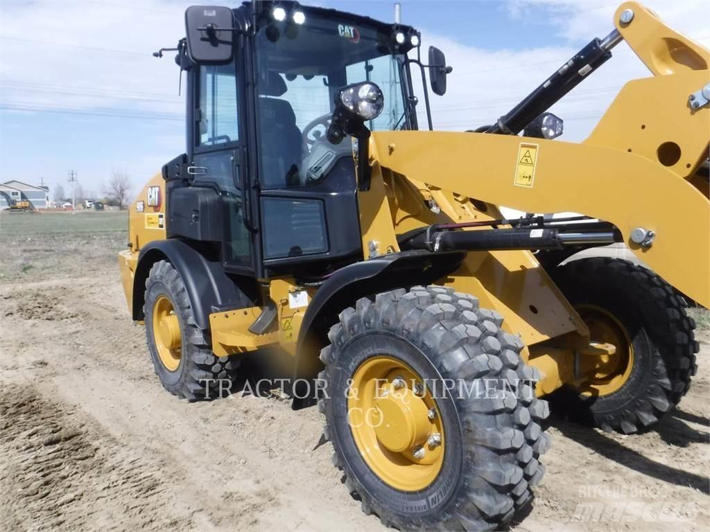 CAT 906 Radlader