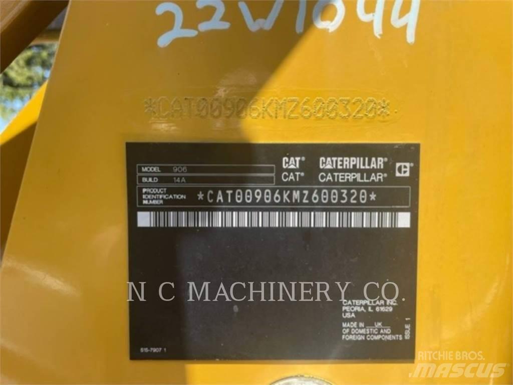 CAT 906 Radlader