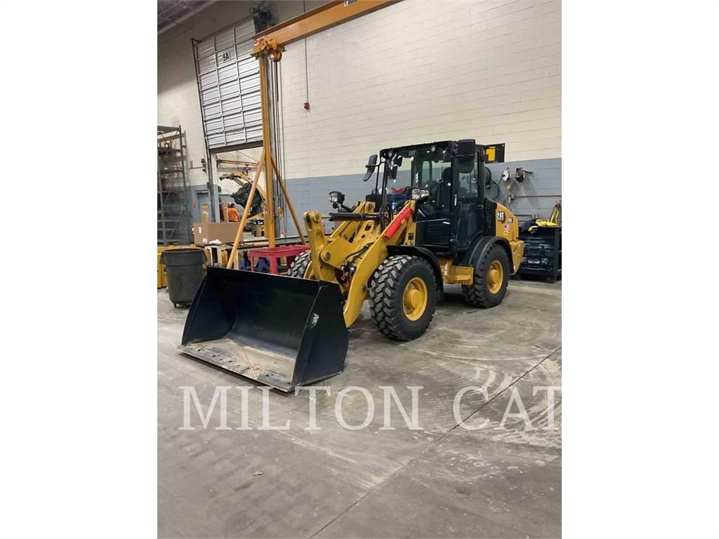 CAT 906 Radlader