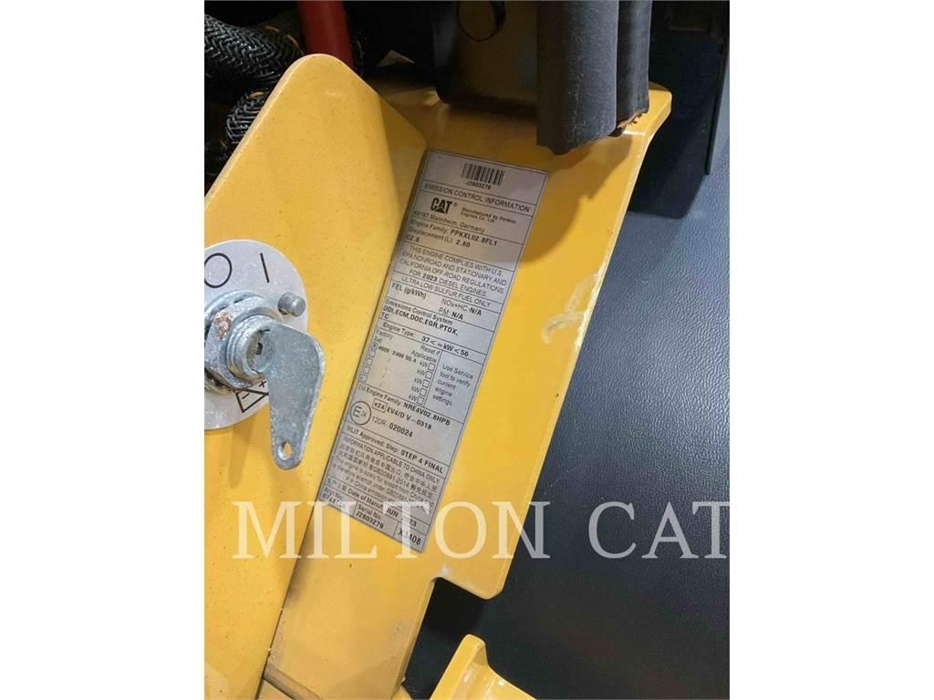CAT 906 Radlader