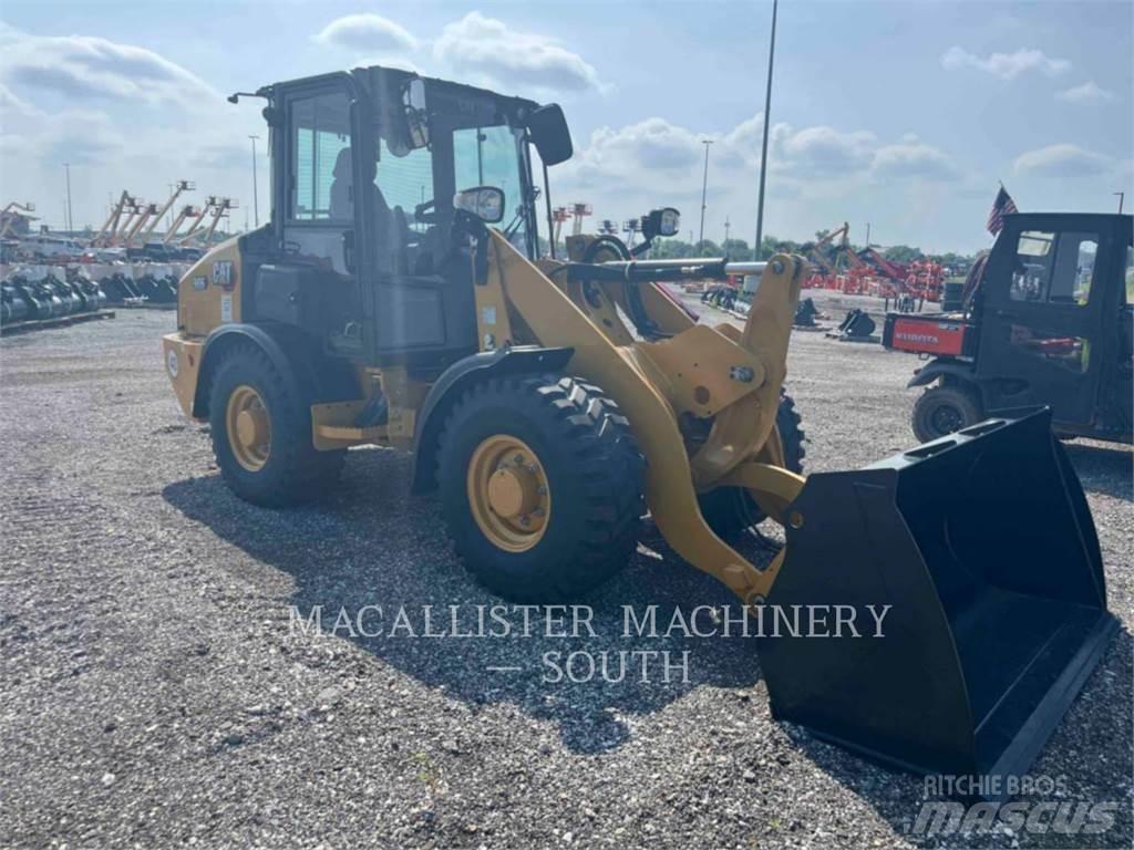 CAT 906 Radlader