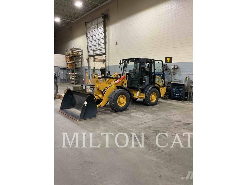 CAT 906 Radlader
