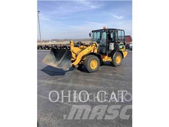 CAT 906M Minilader