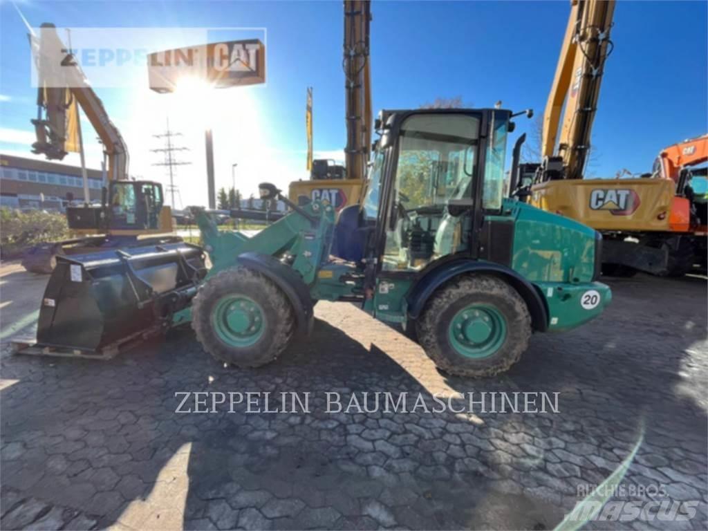 CAT 906M Radlader