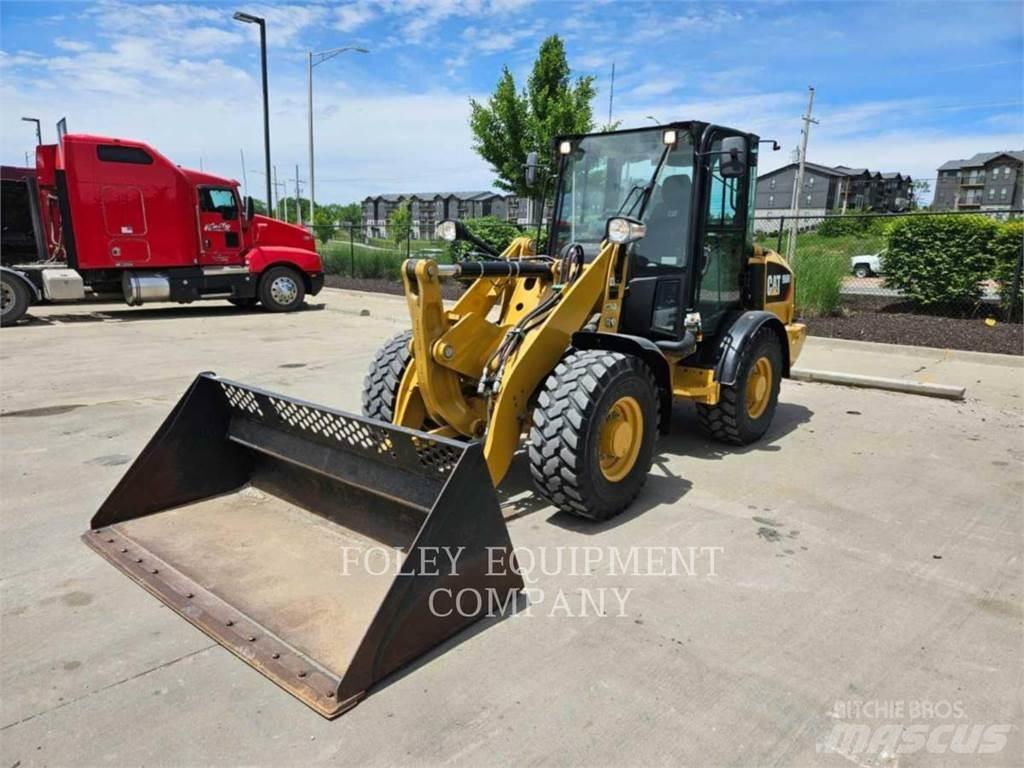 CAT 906M Radlader