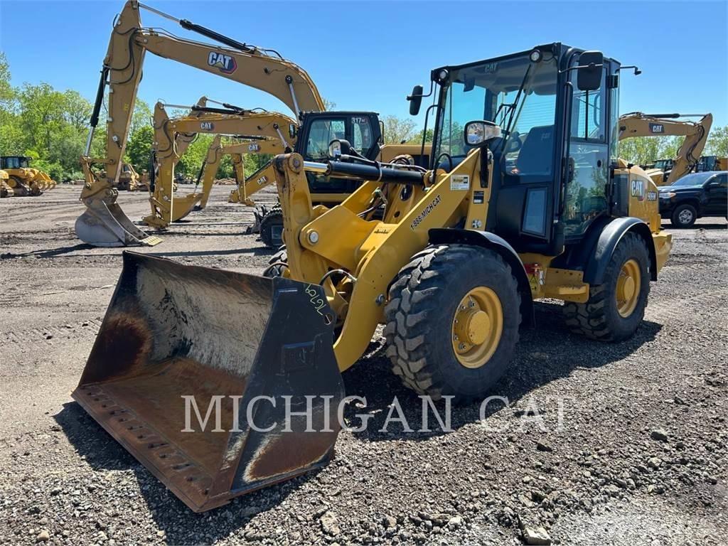 CAT 906M Radlader