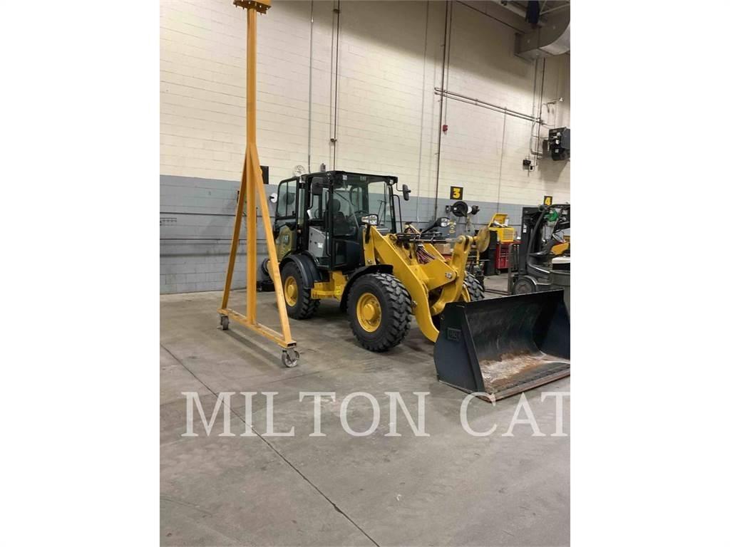 CAT 906M Radlader