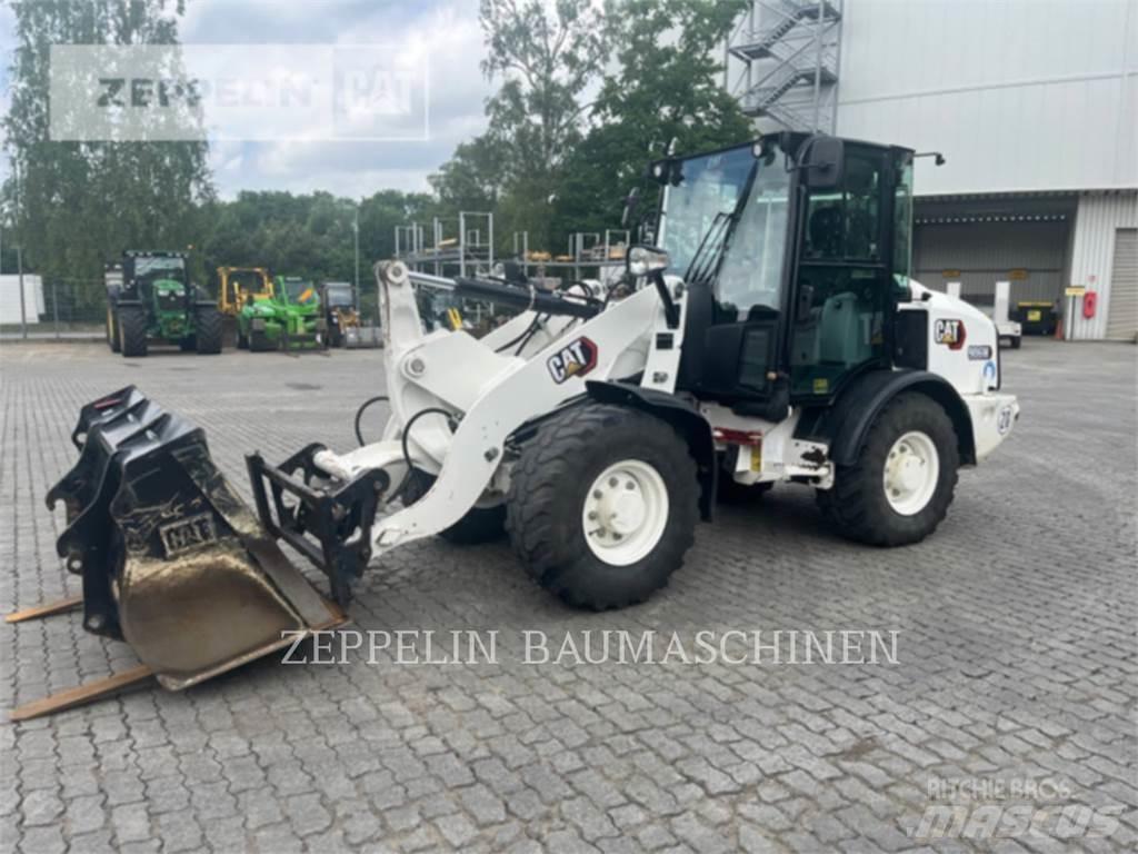CAT 906M Radlader