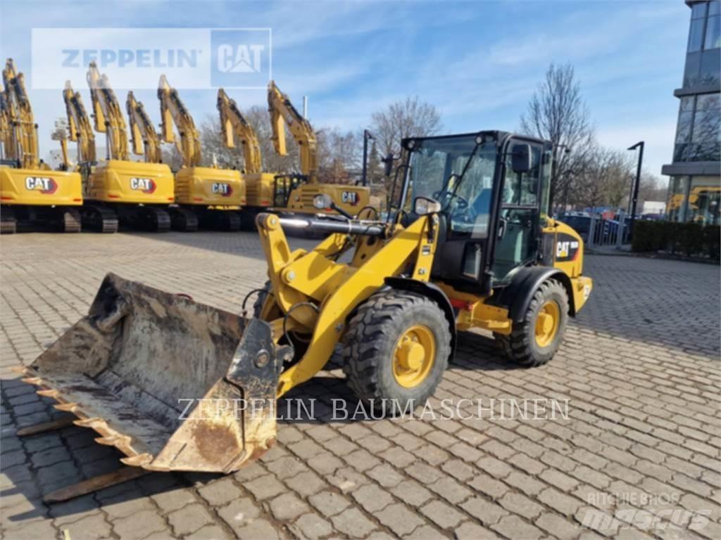CAT 906M Radlader