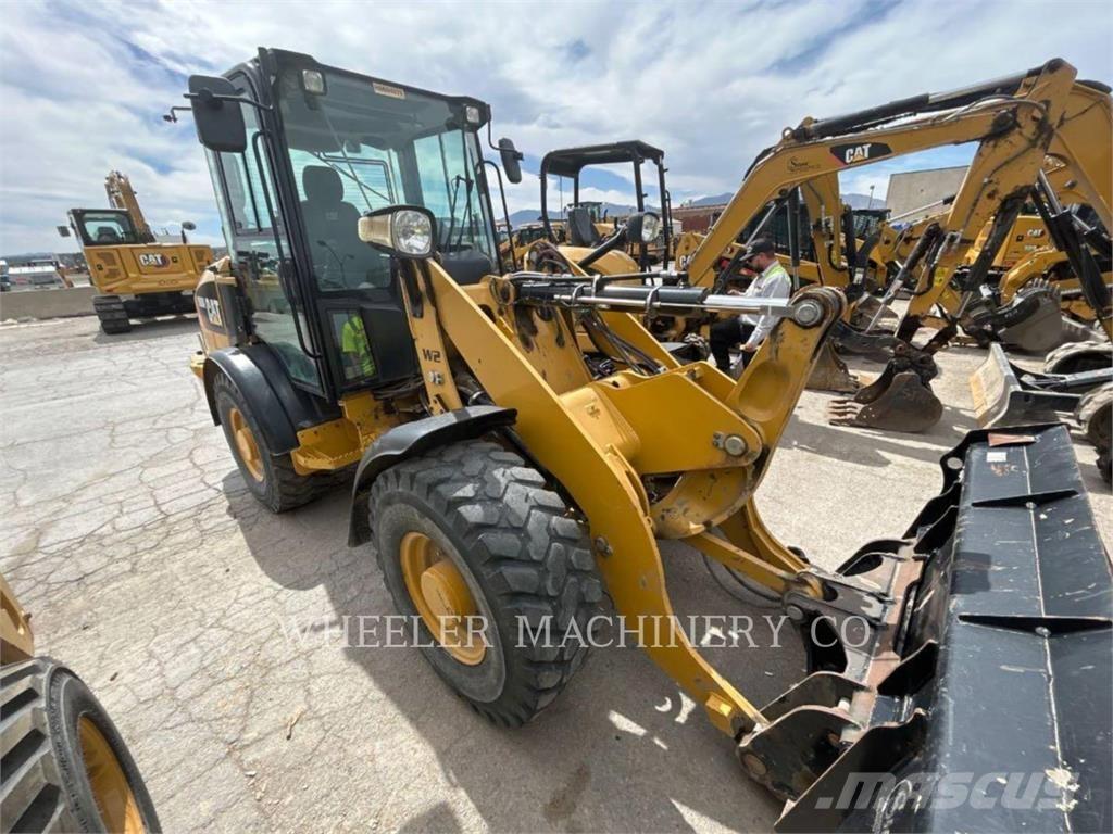 CAT 906M Radlader