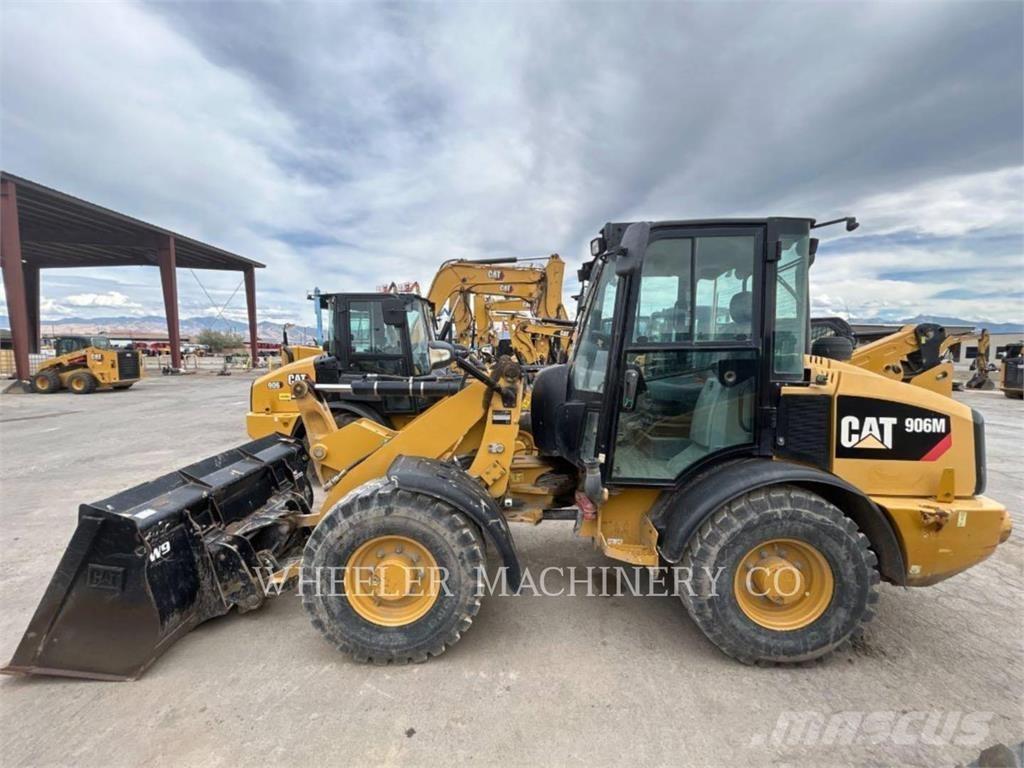 CAT 906M Radlader