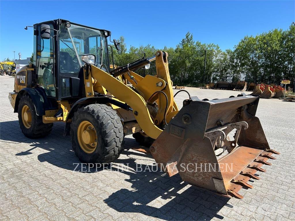CAT 906M Radlader