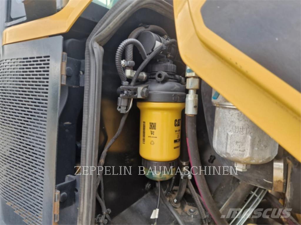 CAT 906M Radlader