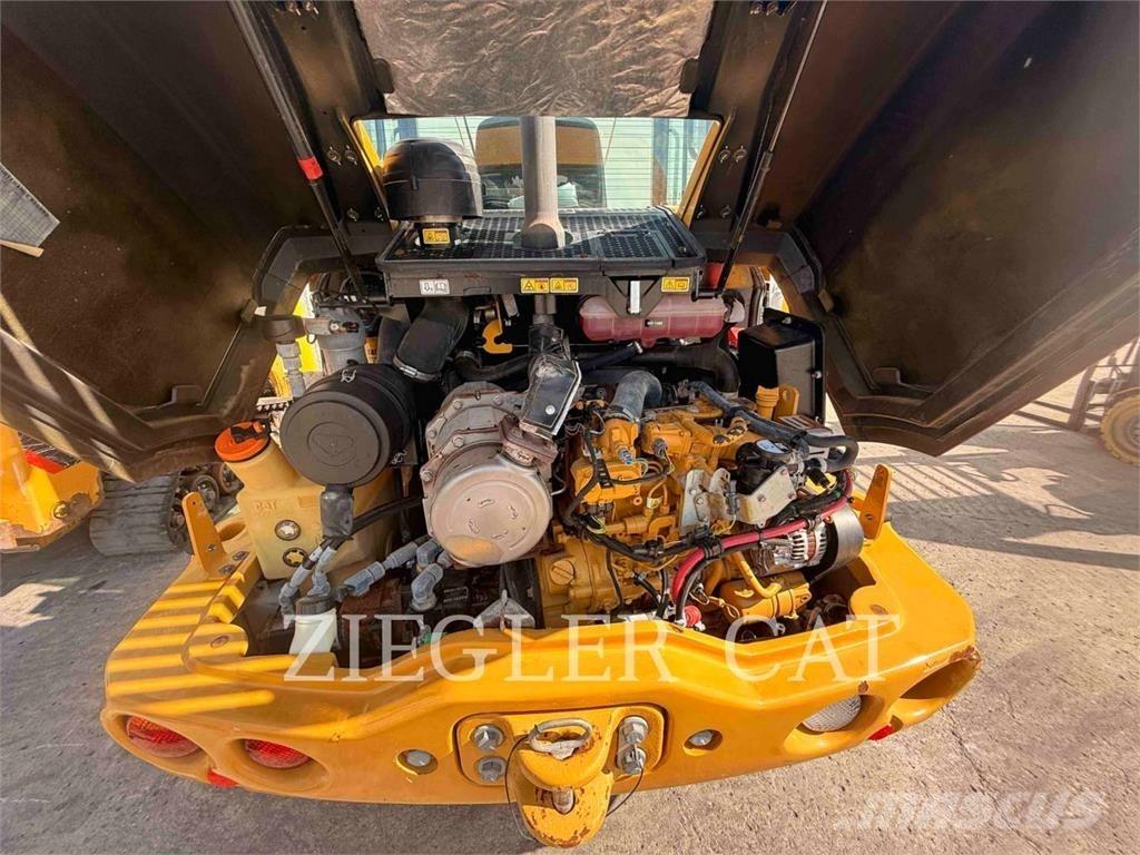CAT 906M Radlader