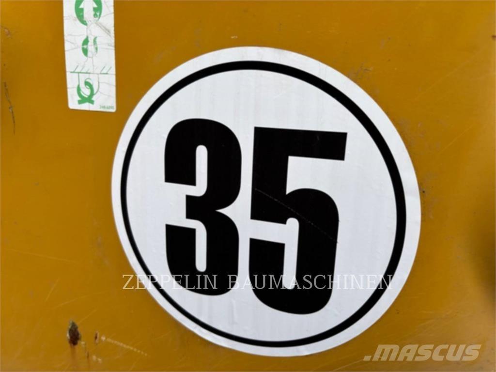 CAT 906M Radlader