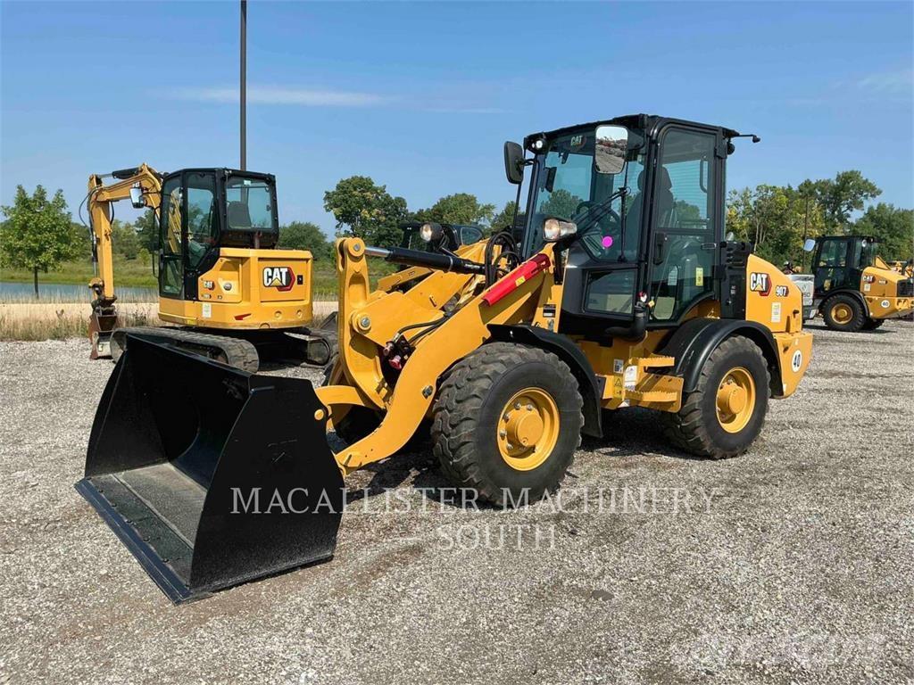 CAT 907 Radlader