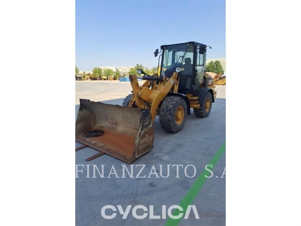 CAT 907M Radlader