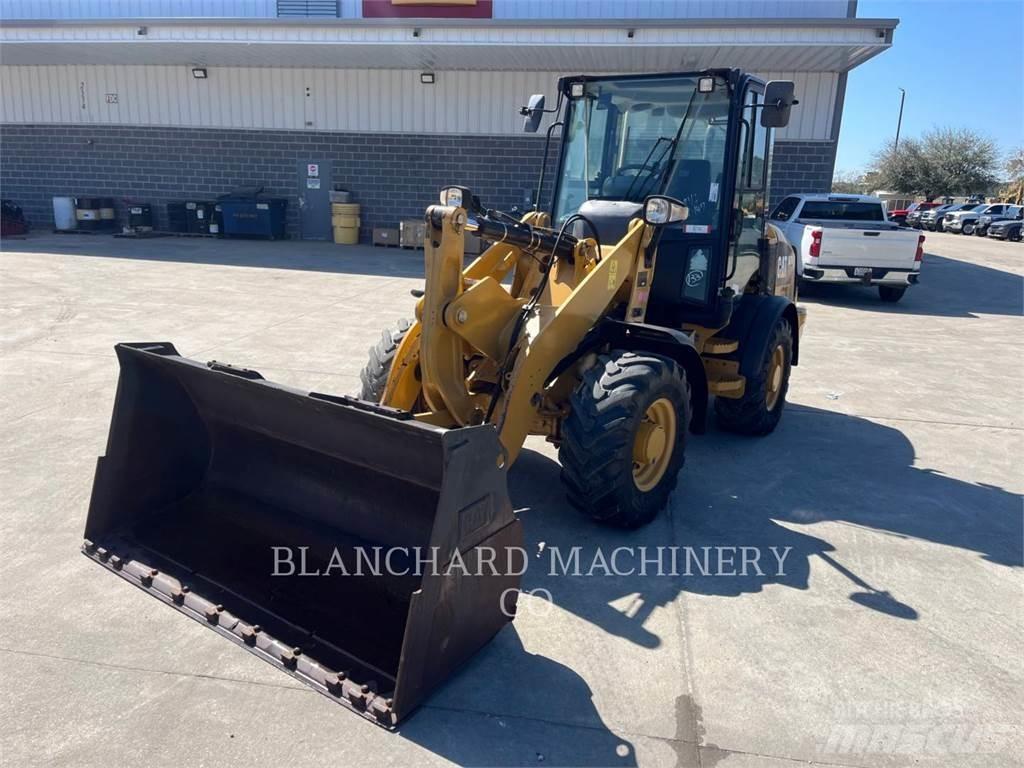 CAT 907M Radlader