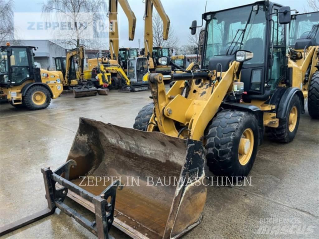 CAT 907M Radlader