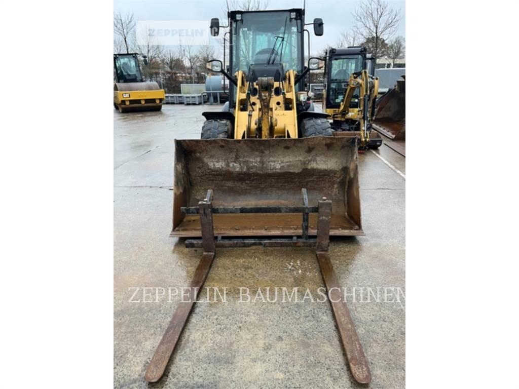 CAT 907M Radlader