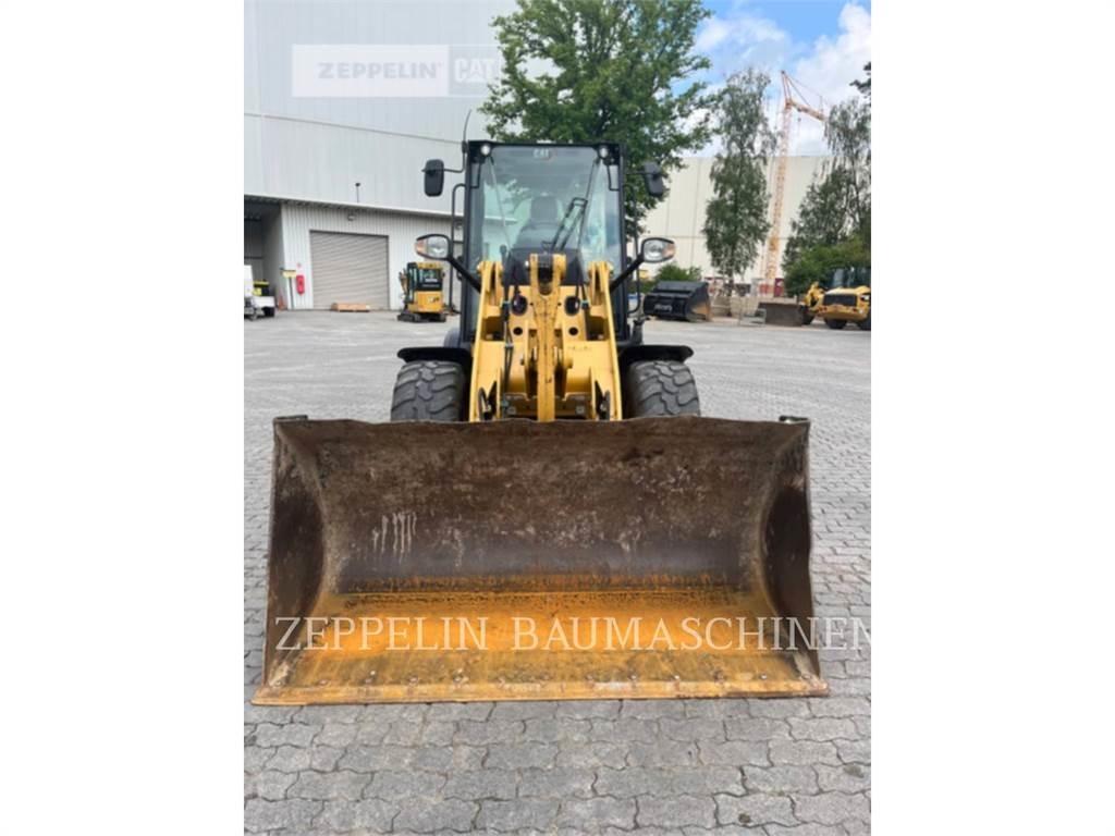 CAT 907M Radlader