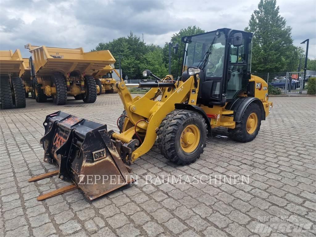 CAT 907M Radlader