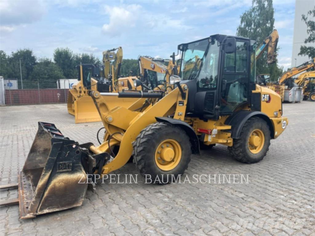 CAT 907M Radlader