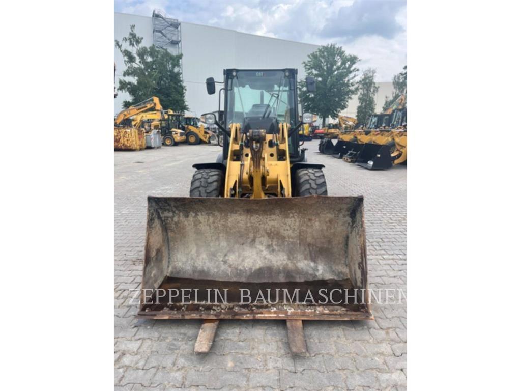 CAT 907M Radlader