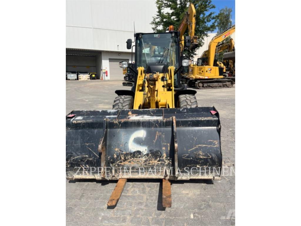 CAT 907M Radlader