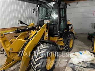 CAT 908M Minilader