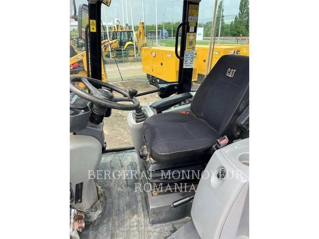 CAT 908M Radlader