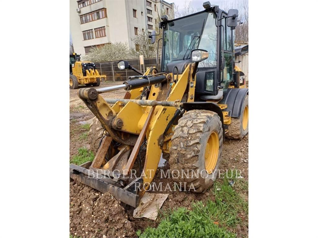 CAT 908M Radlader