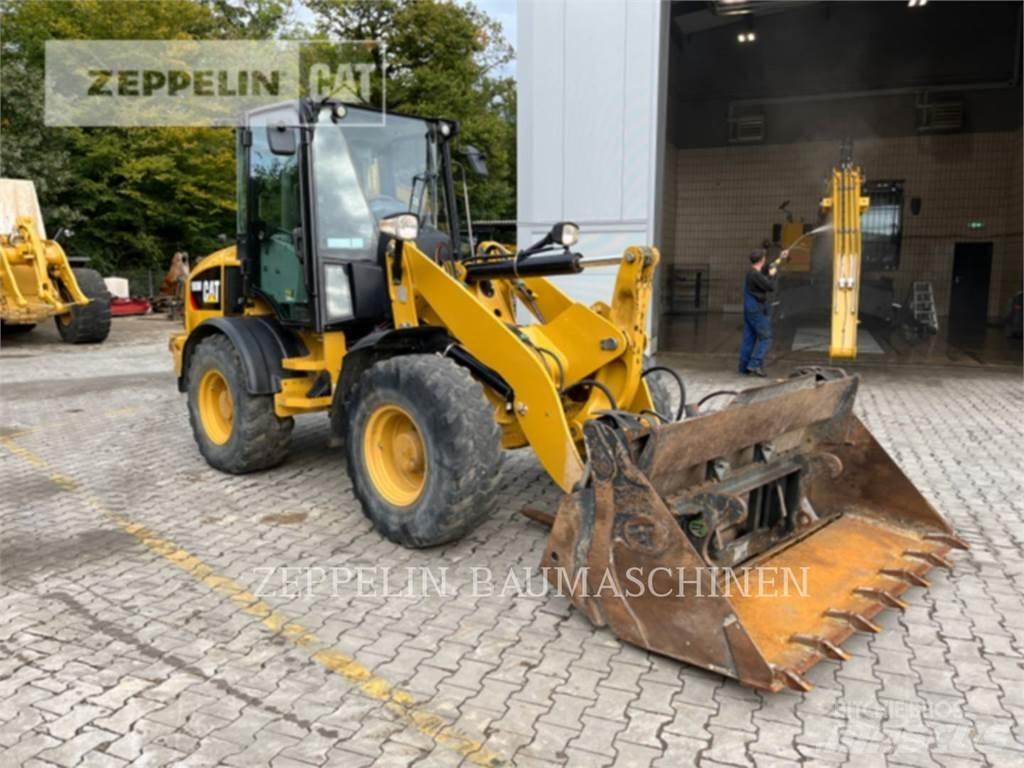 CAT 908M Radlader