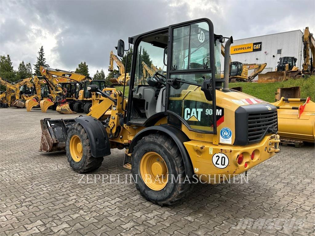 CAT 908M Radlader